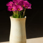 El yapımı stoneware sütun vazo, krem