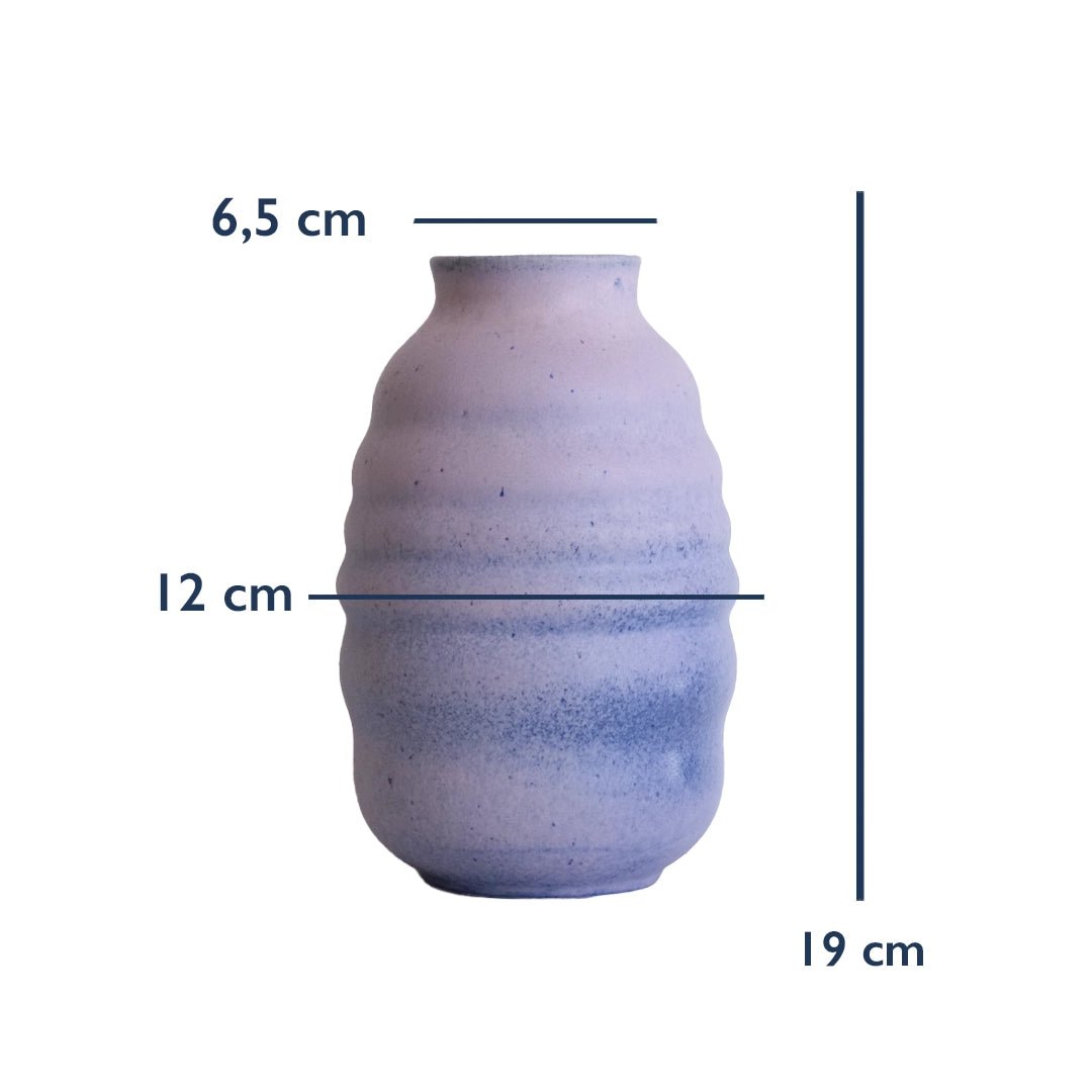 Stoneware Bombeli Vazo ölçüleri: 19 cm yükseklik, 12 cm genişlik, 6,5 cm ağız